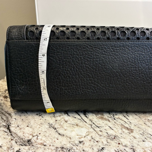 Kate Spade Tote Purse Black with gold accent and lattice detail - Picture 14 of 14